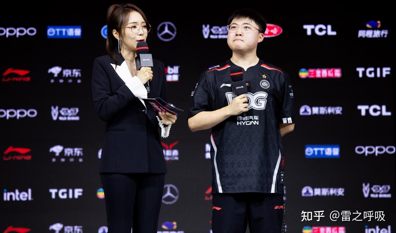 Uzi在澳大利亚队比赛中晋级下一阶段，表现优异引发热议！的简单介绍